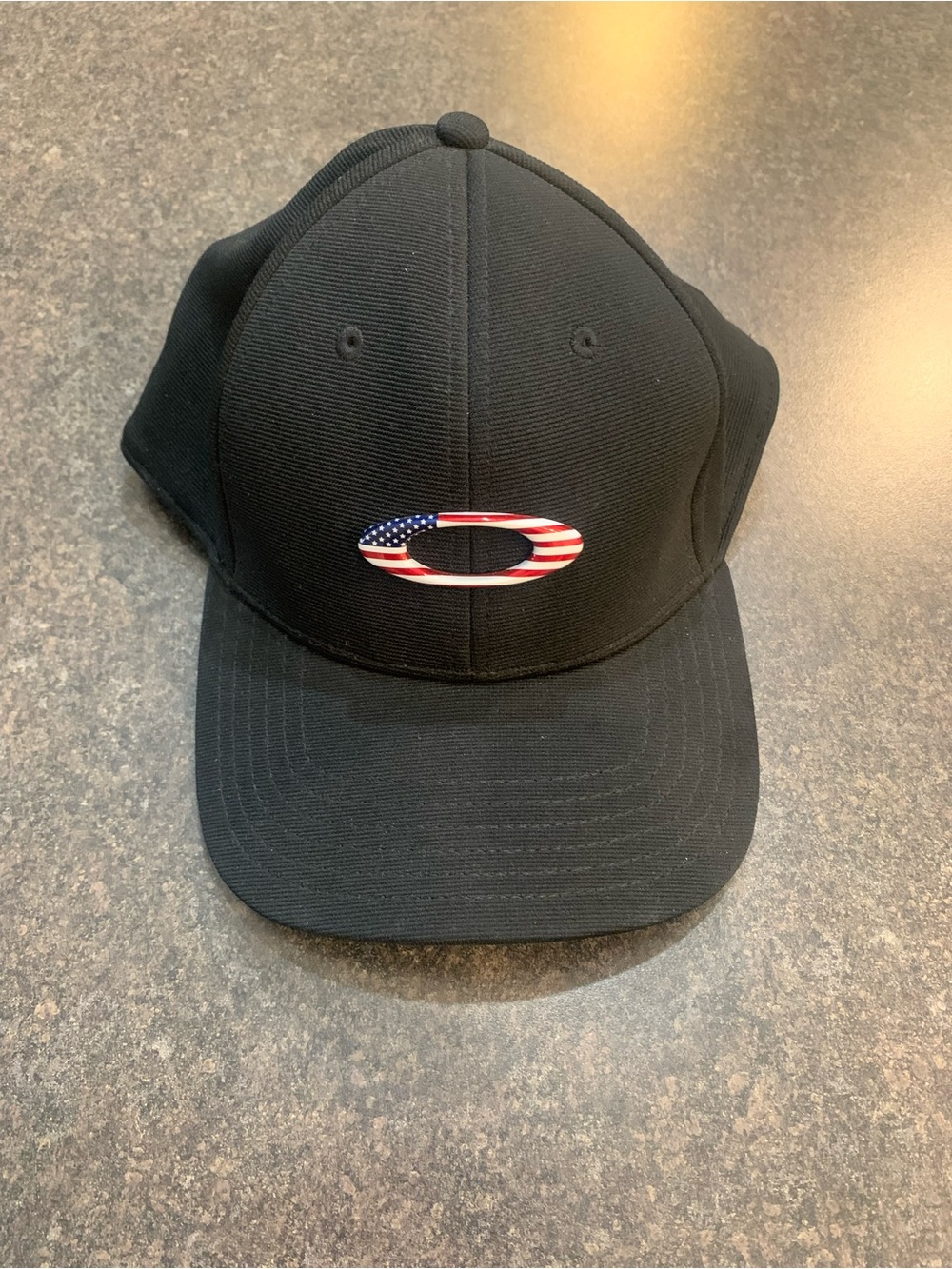 Oakley Black Classic Low Men’s Cap (L/XL)